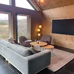 Moderne Storhytte Med 5 Soverom Og 3 Bad