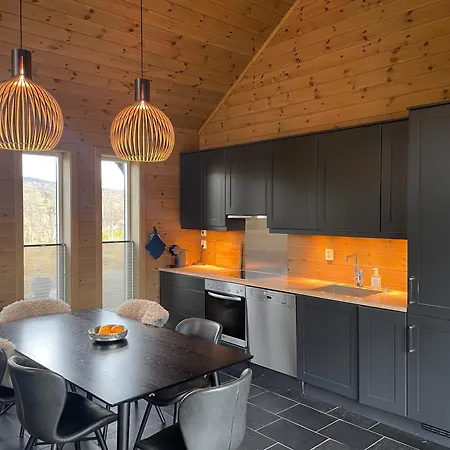 Moderne Storhytte Med 5 Soverom Og 3 Bad Casa vacanze Beitostolen