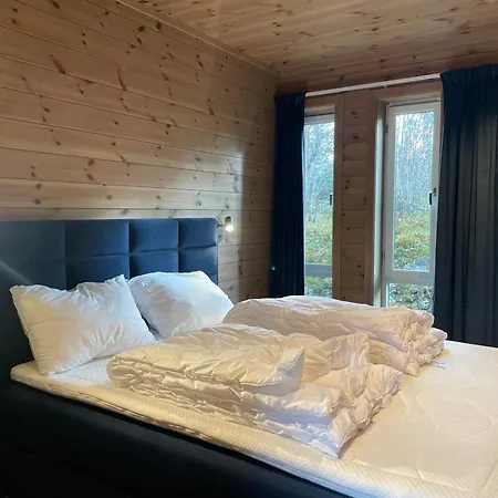 Moderne Storhytte Med 5 Soverom Og 3 Bad