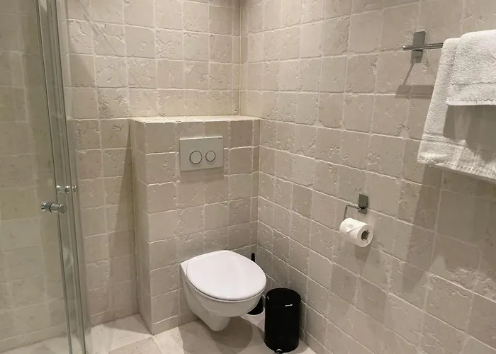 Moderne Storhytte Med 5 Soverom Og 3 Bad Hébergement de vacances